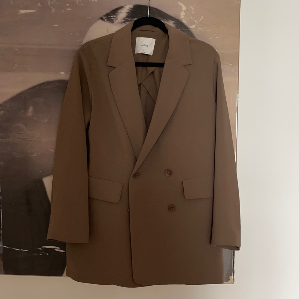 New Aritzia oversized blazer in mushroom color S